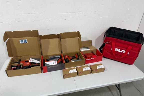 Hilti Nuron 22 V borhammer, stikksag og drill med batterier og lader