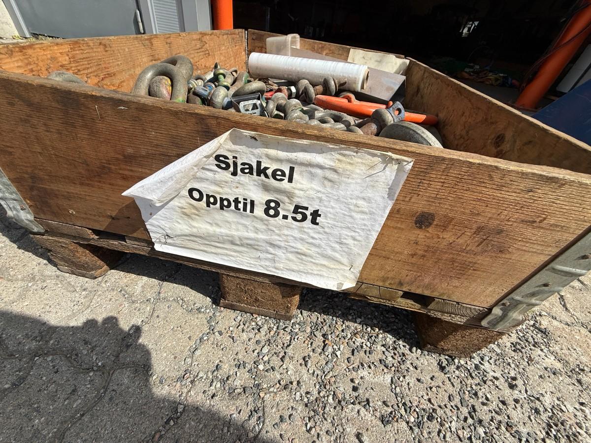 Løftekomponenter og sjakler til kran- og riggarbeid