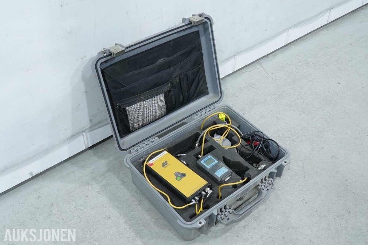 Topcon Legacy-E GPS/GLONASS GNSS-mottaker med SATEL SATELLINE-3ASd/250