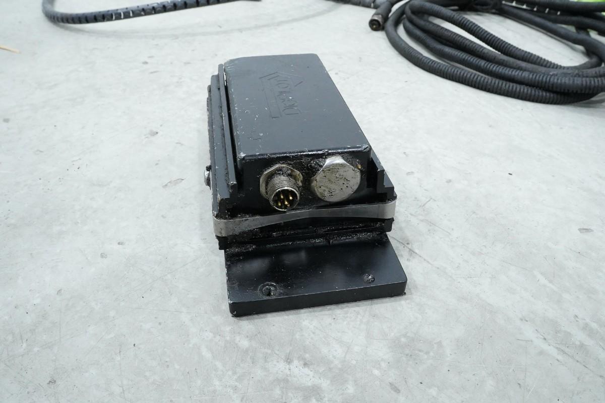 Tittel: DigPilot GNSS-2ST maskinstyringssystem med GNSS-antenner og panel-PC