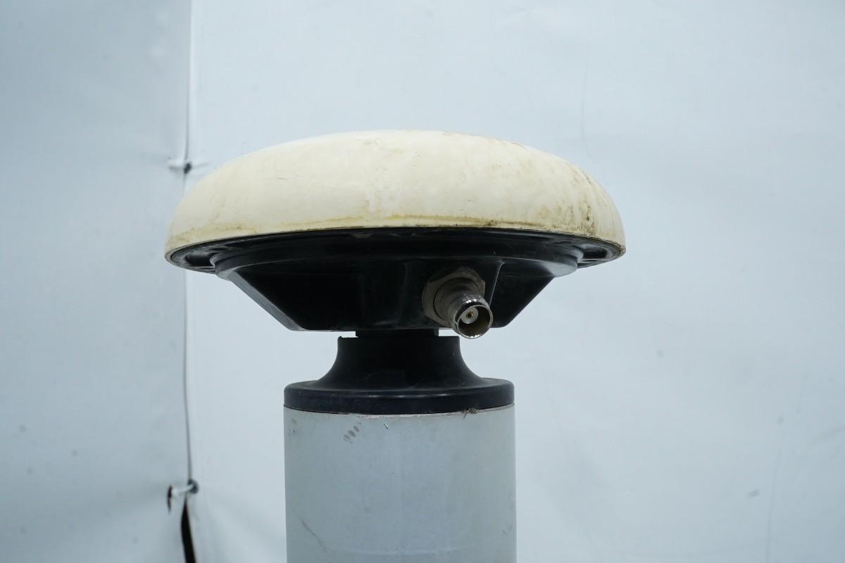 Tittel: DigPilot GNSS-2ST maskinstyringssystem med GNSS-antenner og panel-PC