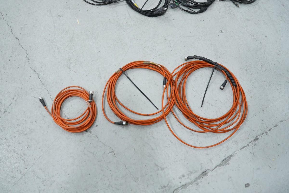 Tittel: DigPilot GNSS-2ST maskinstyringssystem med GNSS-antenner og panel-PC