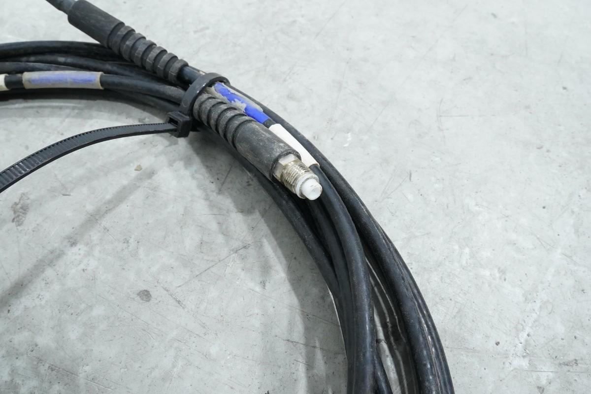 Tittel: DigPilot GNSS-2ST maskinstyringssystem med GNSS-antenner og panel-PC