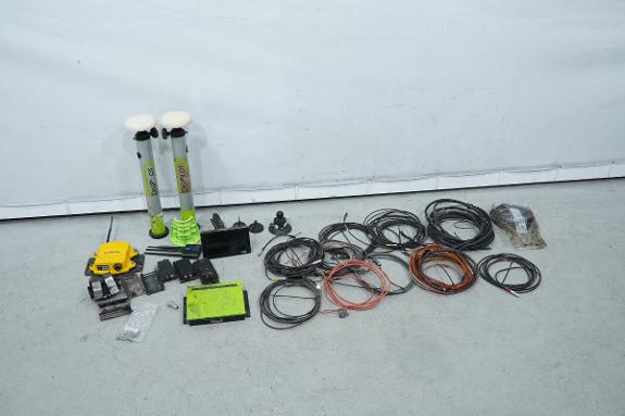 DigiPilot GNSS-system med Trimble SNR2434, GNSS-antenner og kabler