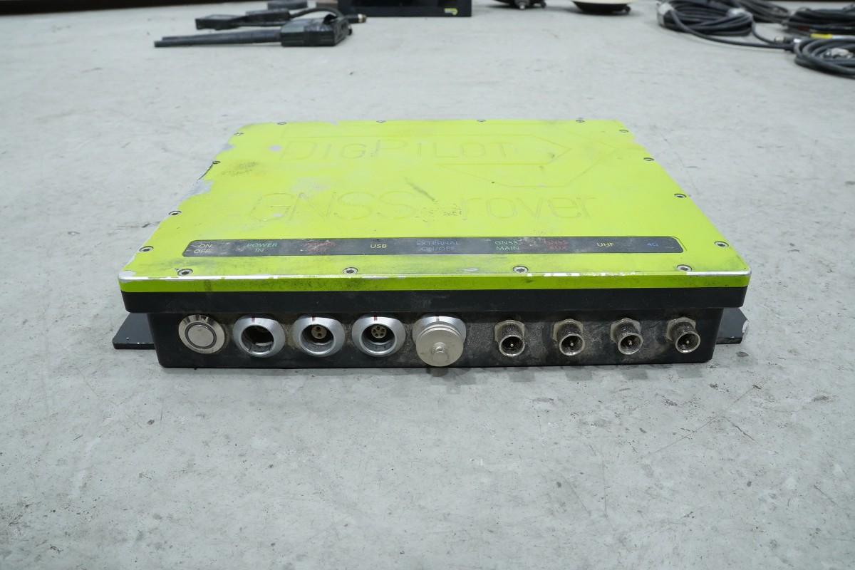 DigPilot GNSS-2ST 3D maskinstyringssystem med GNSS-antenner