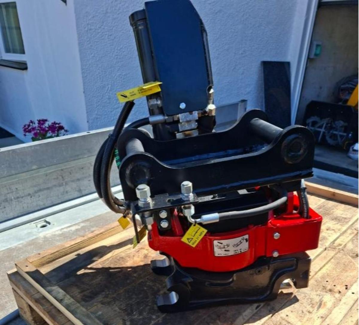 Ubrukt Rototilt R1 – S40/S40 – 4-slangers oljestyrt tilt – 2021-modell