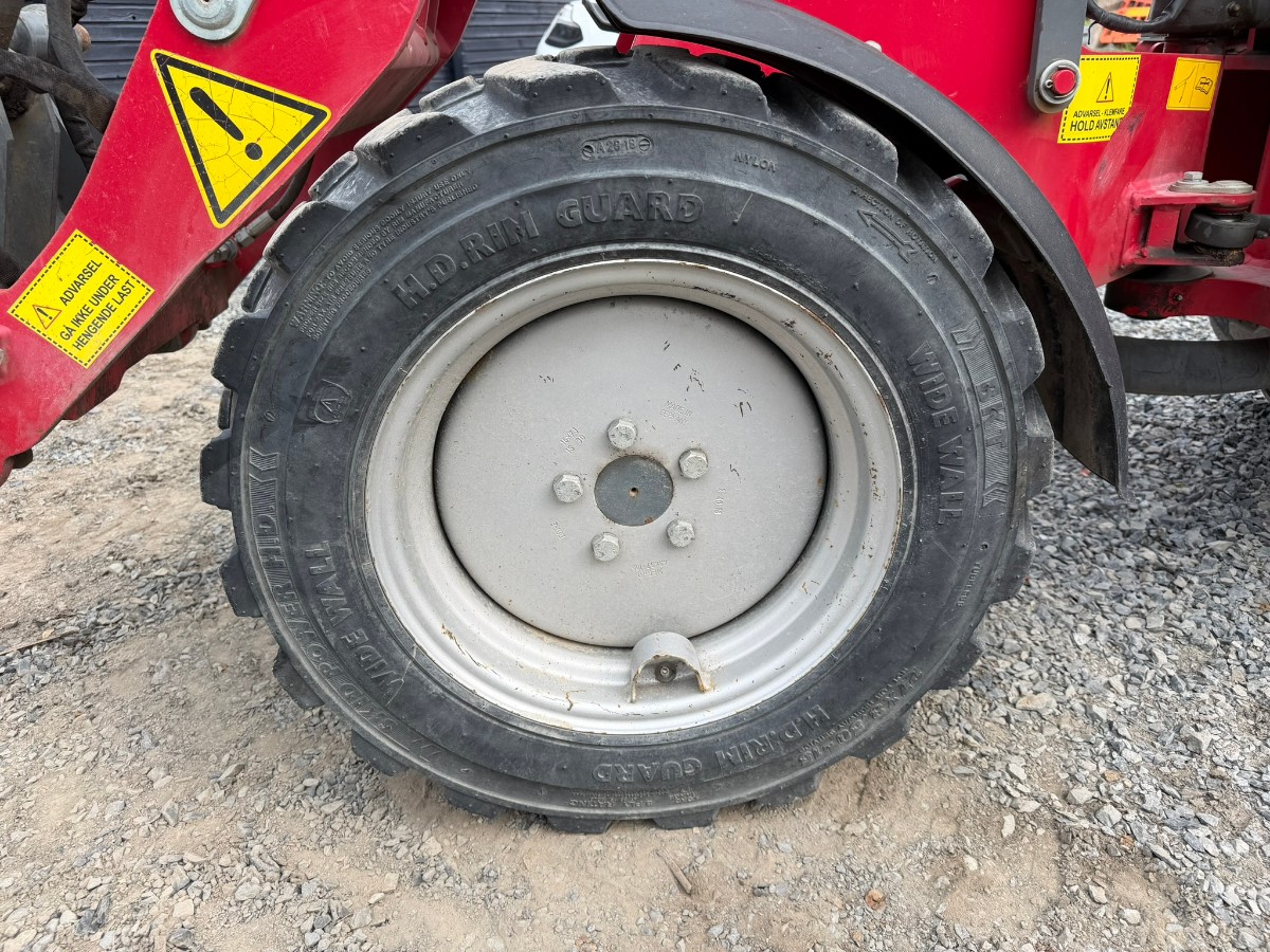 2019 Weidemann 1140 Kompaktlaster med skuffe, pallegafler og asfaltskuffe