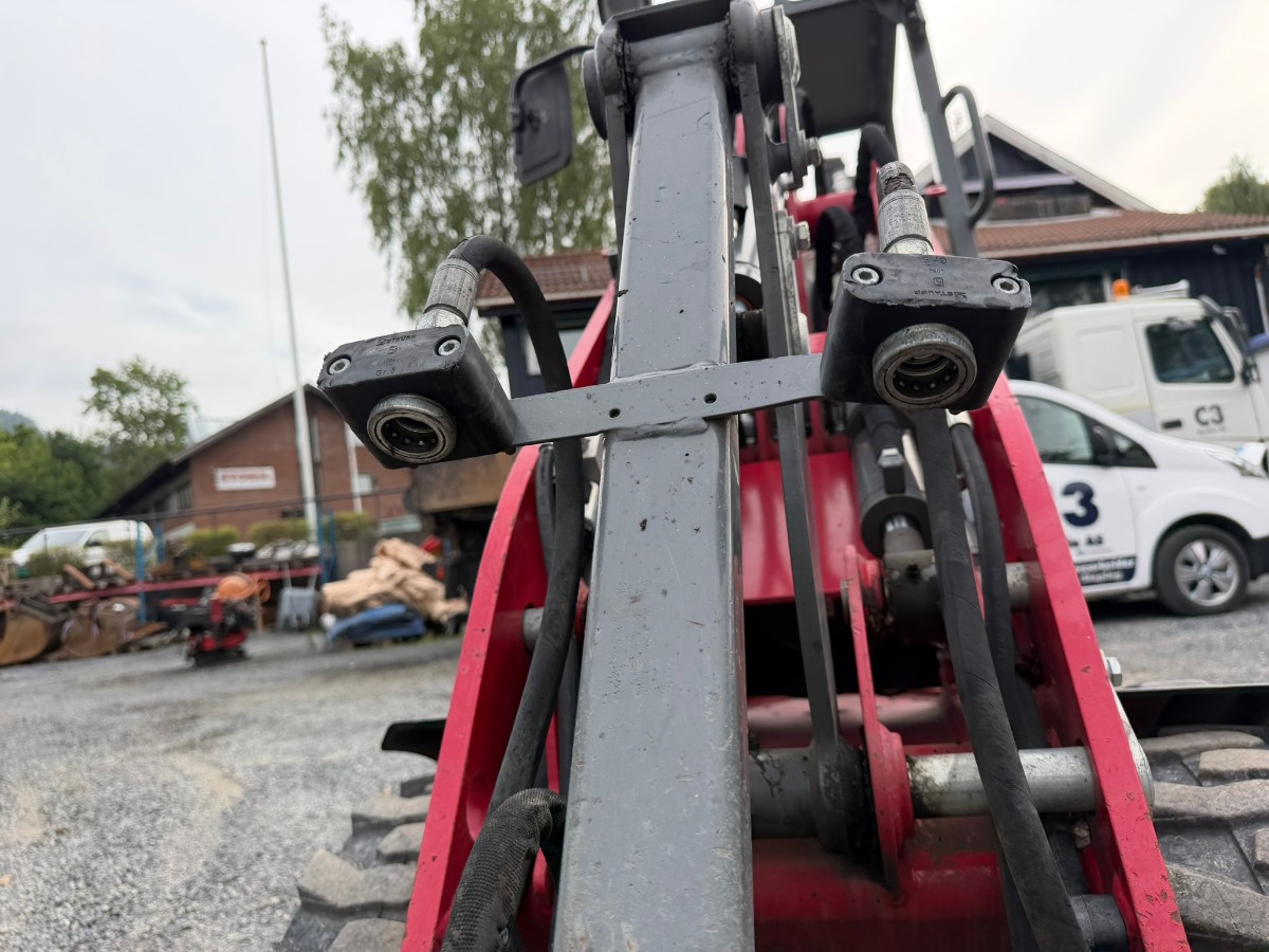 2019 Weidemann 1140 Kompaktlaster med skuffe, pallegafler og asfaltskuffe