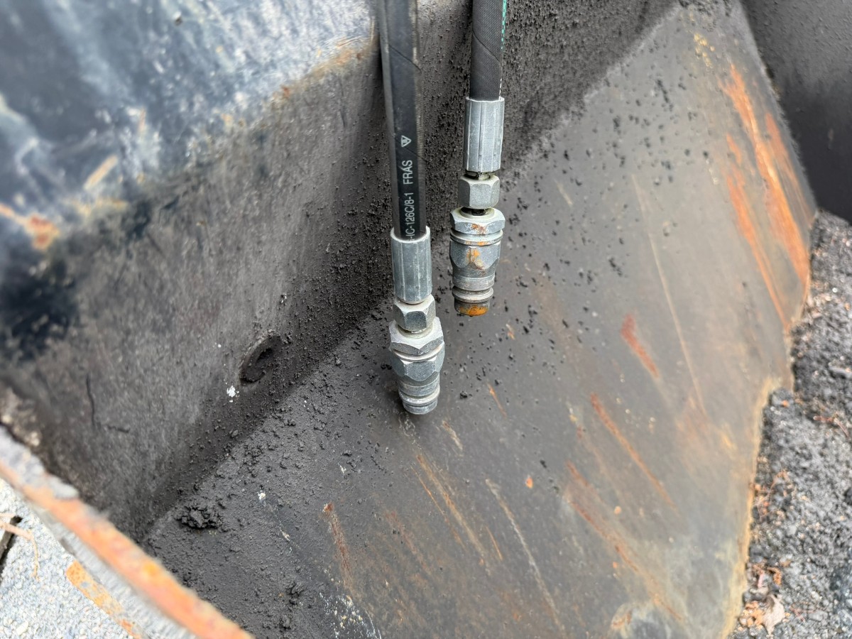 2019 Weidemann 1140 Kompaktlaster med skuffe, pallegafler og asfaltskuffe