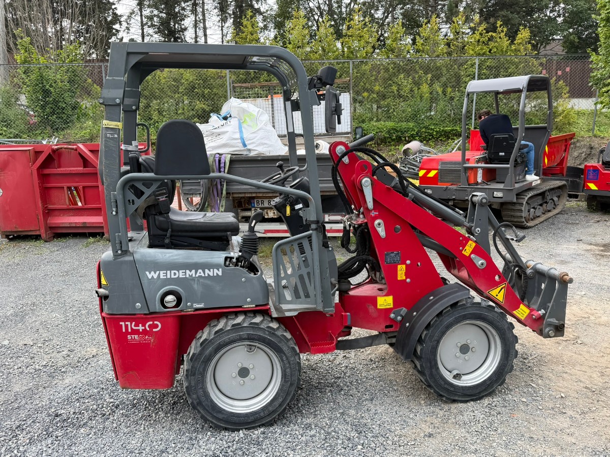2019 Weidemann 1140 Kompaktlaster med skuffe, pallegafler og asfaltskuffe
