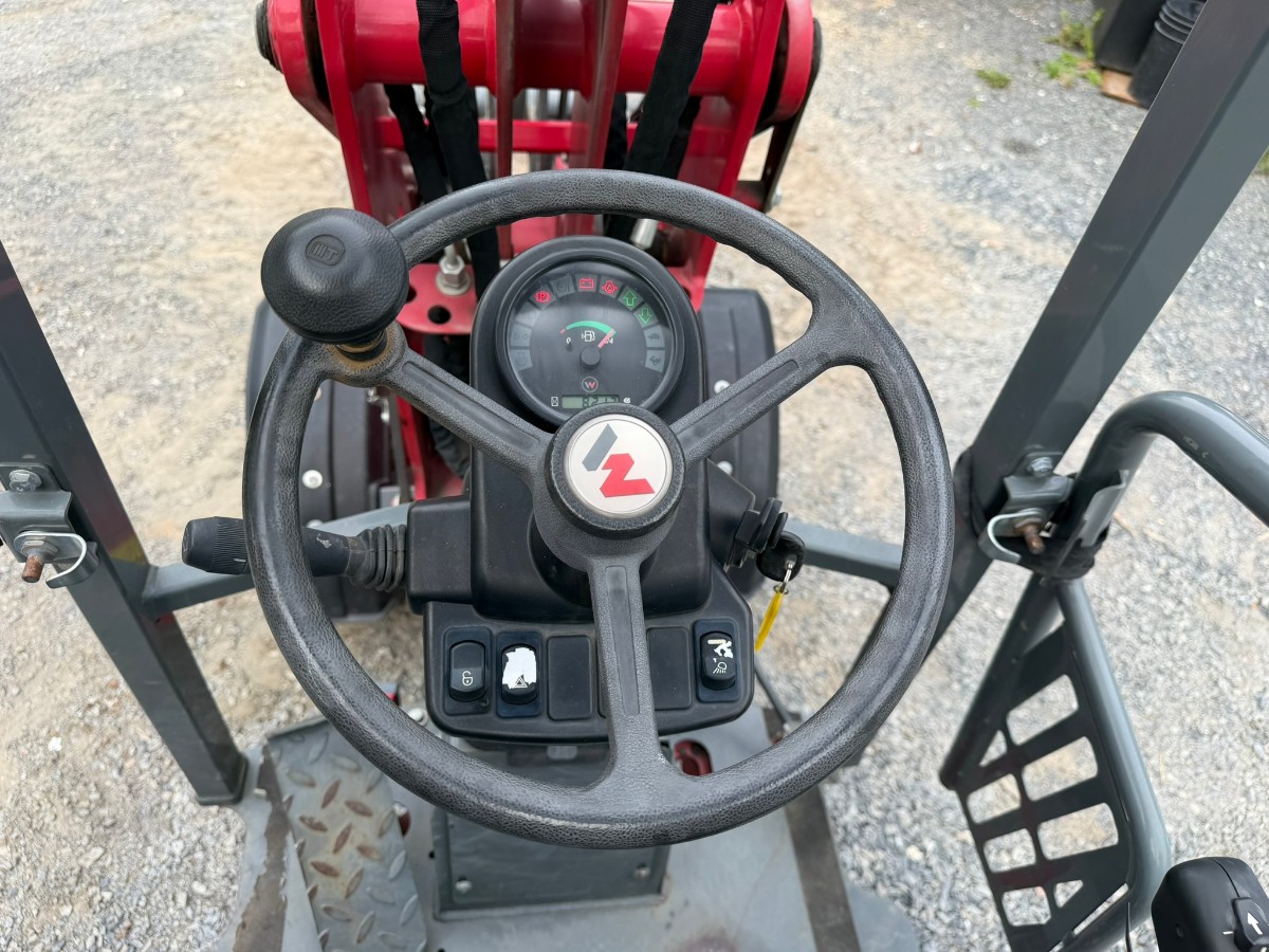 2019 Weidemann 1140 Kompaktlaster med skuffe, pallegafler og asfaltskuffe
