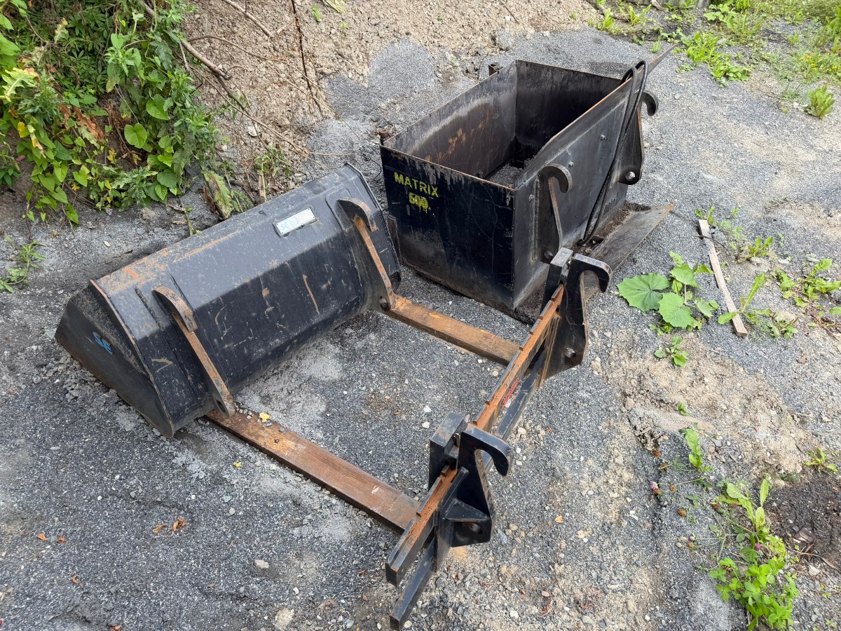 2019 Weidemann 1140 Kompaktlaster med skuffe, pallegafler og asfaltskuffe