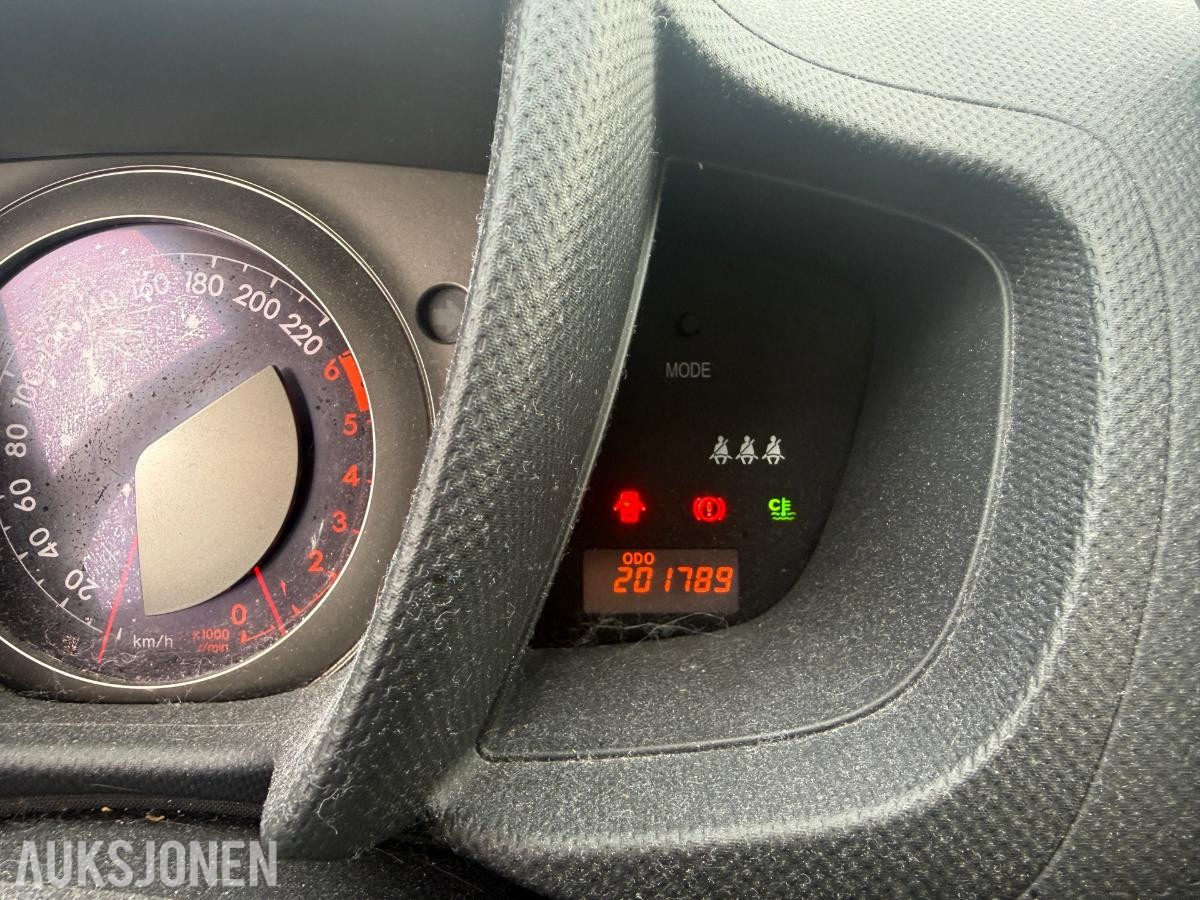 2010 Toyota URBAN CRUISER 1.4-90 D 4WD, 201789km.