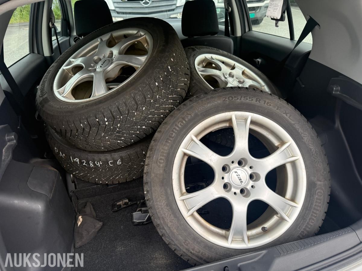 2010 Toyota URBAN CRUISER 1.4-90 D 4WD, 201789km.