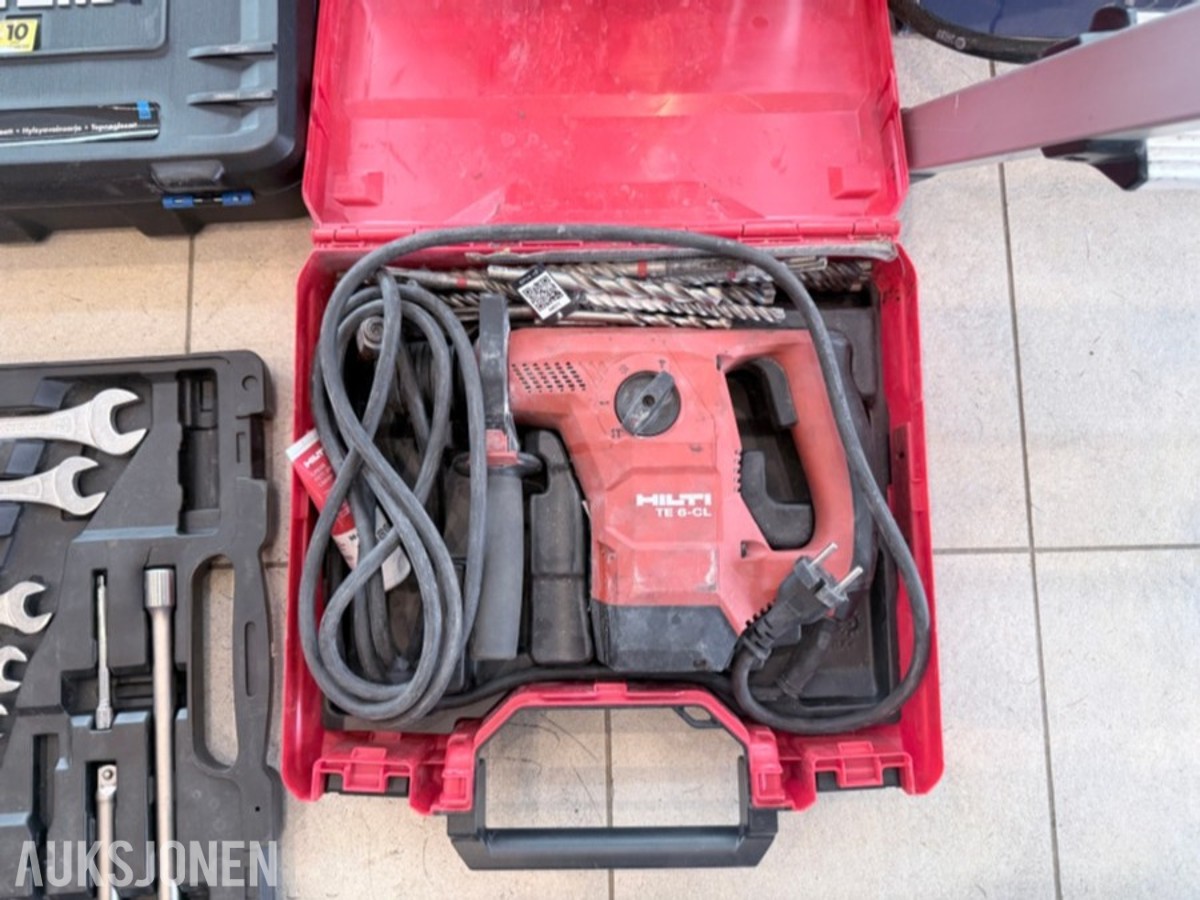 Verktøypakke med Hilti, Biltema og diverse håndverktøy
