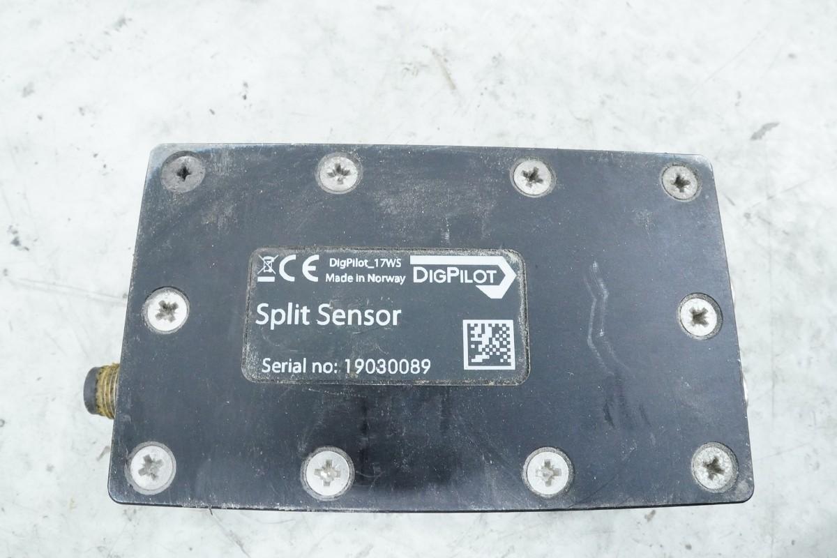 DigiPilot GNSS-2ST maskinstyringssystem med doble GNSS-antenner