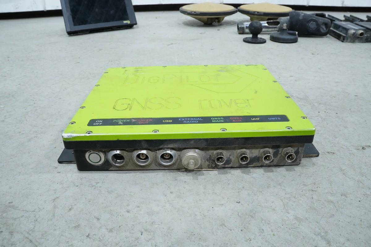 DigPilot GNSS-1ST 3D maskinstyringssystem med Septentrio GNSS-antenner