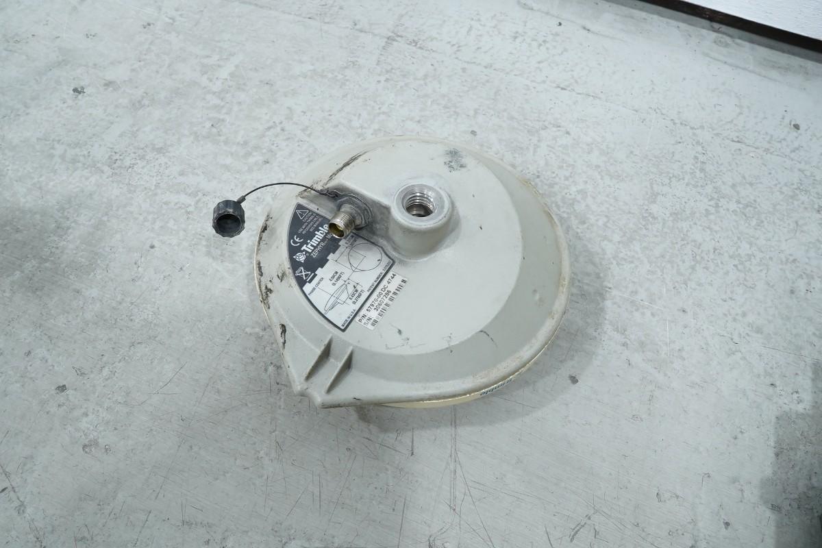Trimble Zephyr Model 2 GNSS-antenne med landmålingsstang og tilbehør