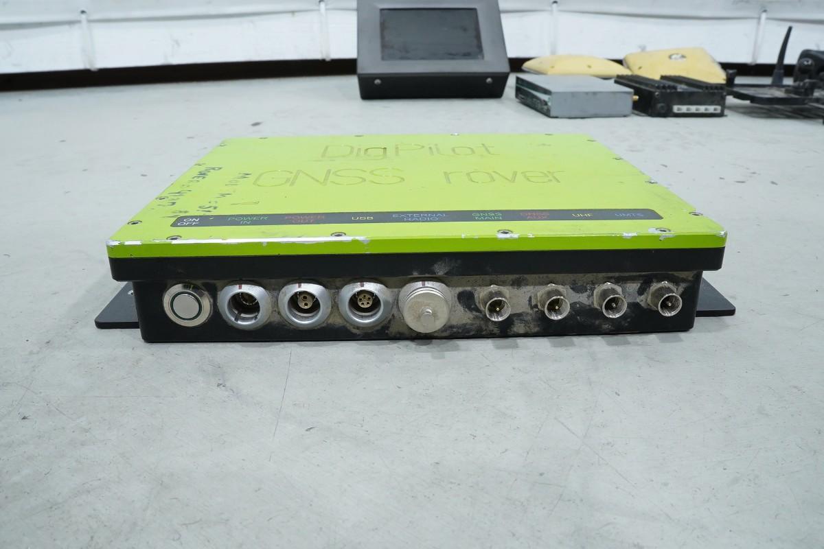 DigPilot GNSS-1ST maskinstyringssystem med 2 Topcon PG-A1 antenner