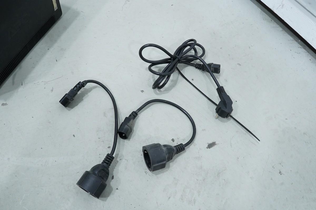 Intuicom RTK Bridge-C3 GNSS/RTK kommunikasjonsutstyr med NovAtel antenne