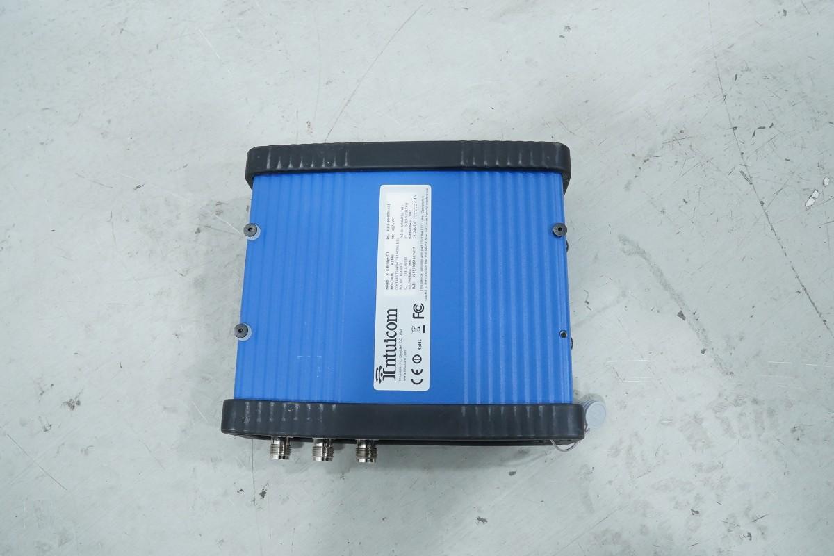 Intuicom RTK Bridge-C3 GNSS/RTK kommunikasjonsutstyr med NovAtel antenne