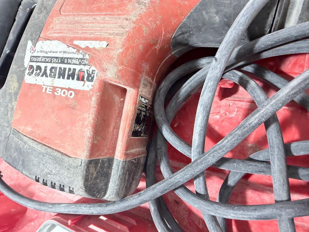 Parti Hilti elektroverktøy og festeverktøy med tilbehør