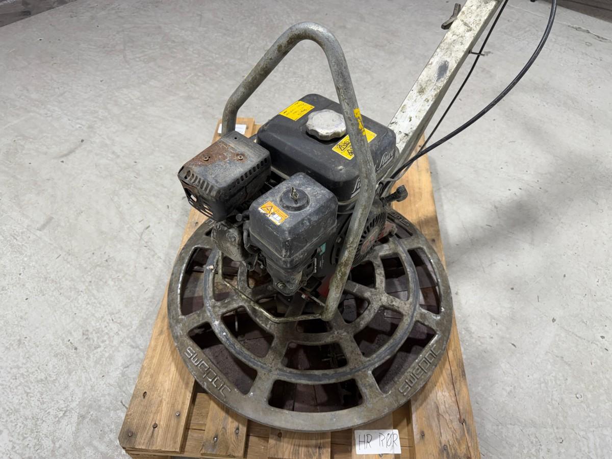 Swepac TR 750 betongglatter med Honda GX200 bensinmotor