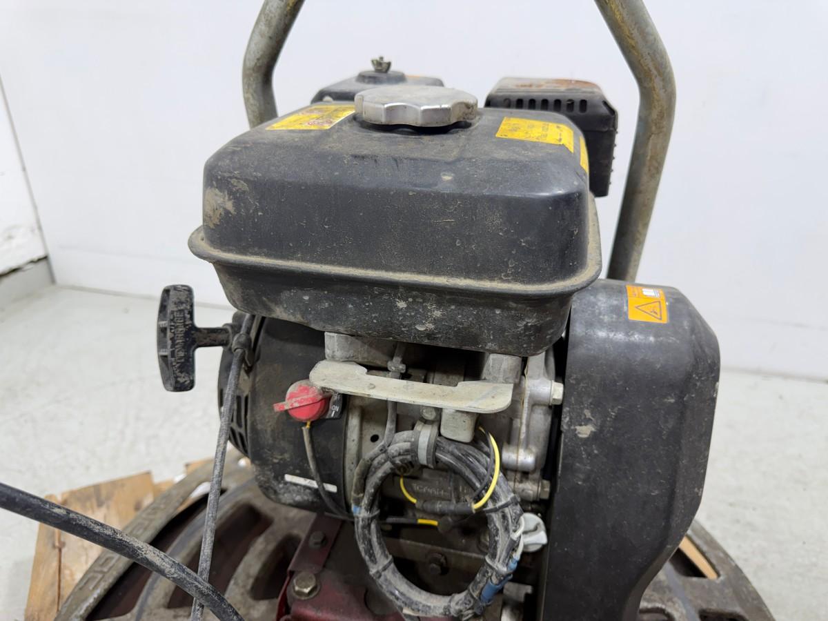 Swepac TR 750 betongglatter med Honda GX200 bensinmotor