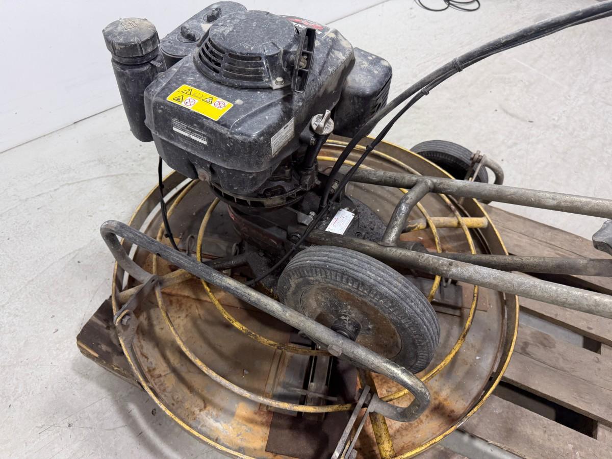 Svedala Dynapac BG 33 G glattemaskin med Honda GXV160