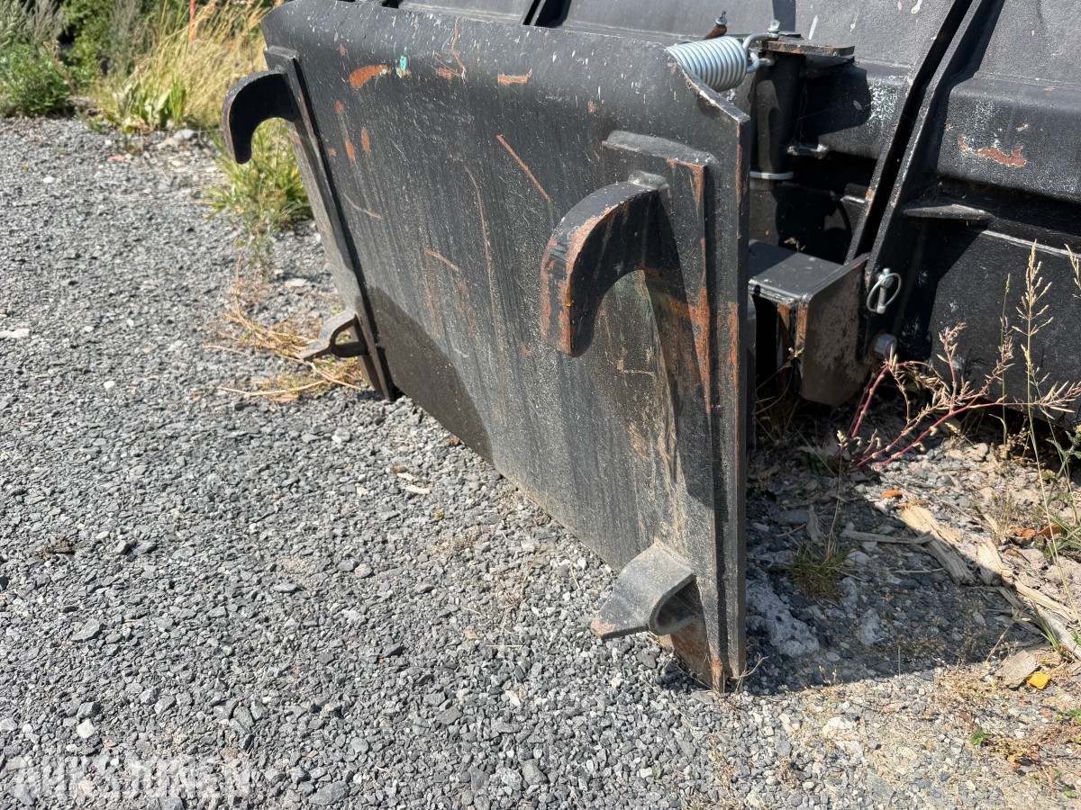 Kellfri SP250T Skjær / Snøplog – 250 cm – Hydraulisk diagonalplog