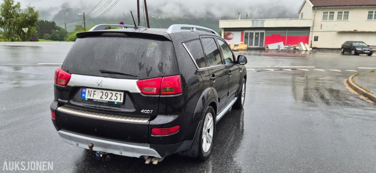 2007 Peugeot 4007 2.2 156hk 4X4 ryggekamera skinnseter 7 seter hengerfeste