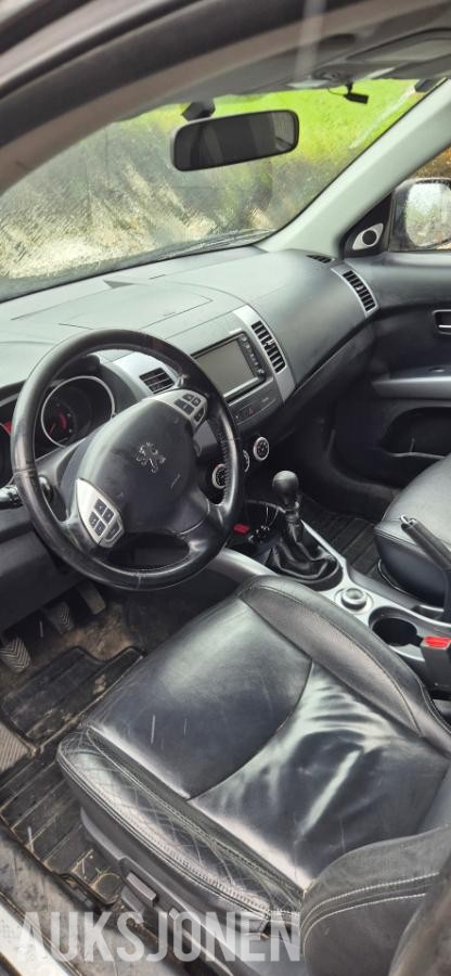 2007 Peugeot 4007 2.2 156hk 4X4 ryggekamera skinnseter 7 seter hengerfeste