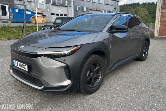 2024 Toyota bZ4X 204hk 2WD 45000km
