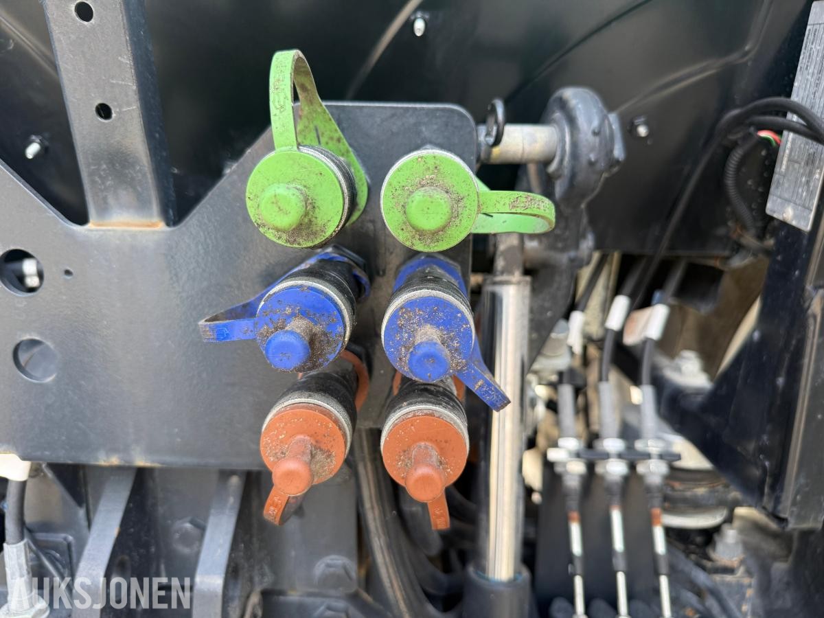 2023 New Holland TD5.85 TRAKTOR VELHOLDT LITE TIMER(118)