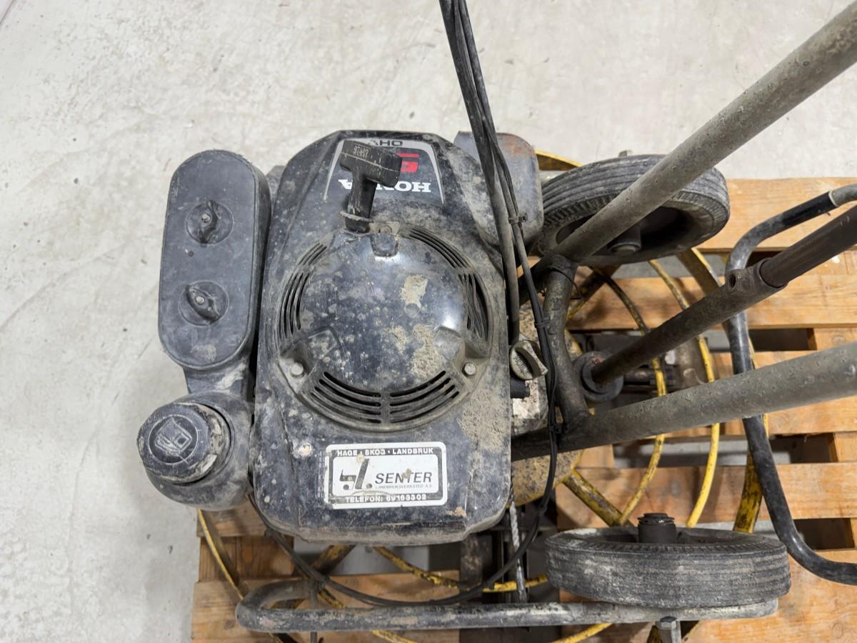 Svedala Dynapac BG39 betongglatter med Honda bensinmotor
