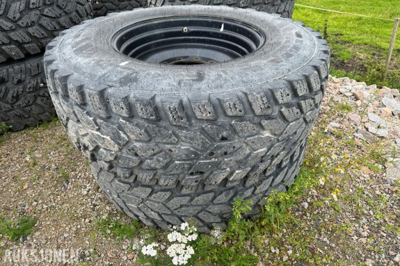 Nokian Hakkapeliitta TRI 540/80R28 – Traktordekk