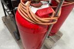Tønnegrill med gassflasker og brennerutstyr