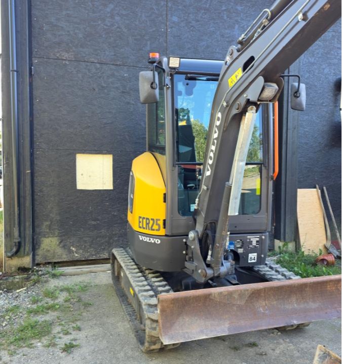 2021 VOLVO ECR 25 ELEKTRISK minigraver KUN 594 TIMER ROTOTILT - MVA FRI