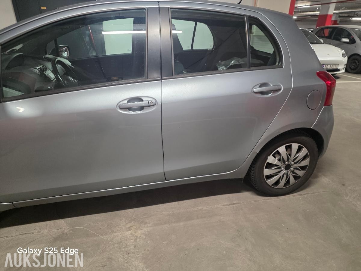 2007 Toyota Yaris 1.3 87hk AUTOMAT  LAV KM  77000km s+v dekk