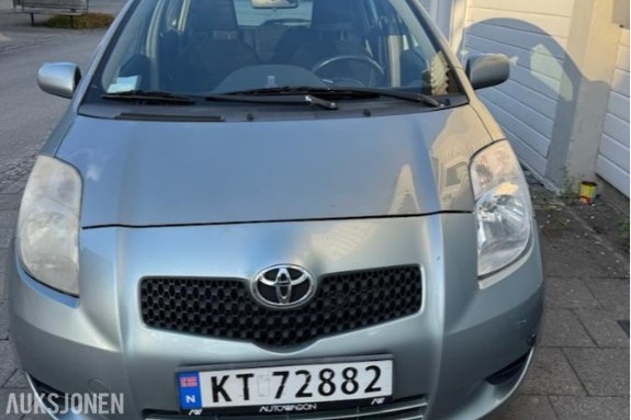 2007 Toyota Yaris 1.3 87hk AUTOMAT  LAV KM  77000km s+v dekk