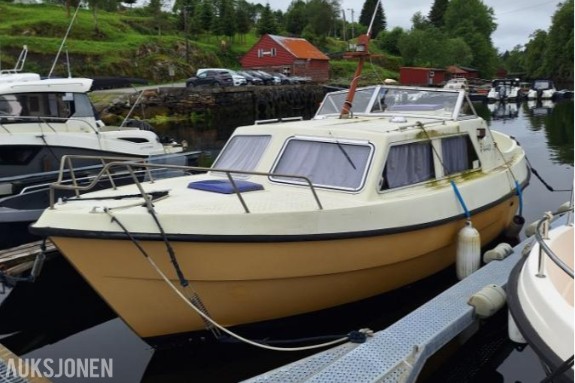 1979 Viksund 27 columbi med 54hk ford/sabb