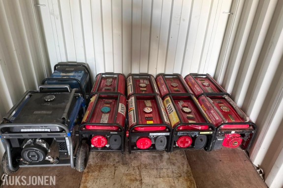 10 STK GENETATORER: MIL GERMANY , PROFESSIONAL, CGM, LOWENZAHN, HUAKE 8500W SILENT PETROL, NØDSTRØM 8500W