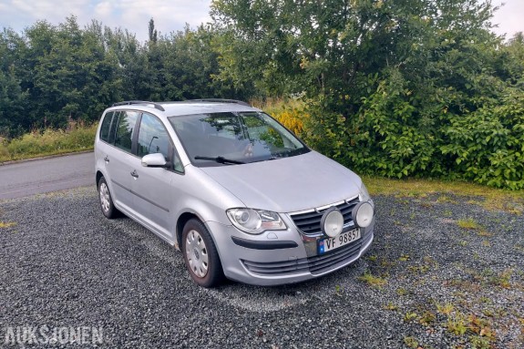 2009 Volkswagen Touran 1.9 105hk motorvarmer s+v dekk takrails 162500km
