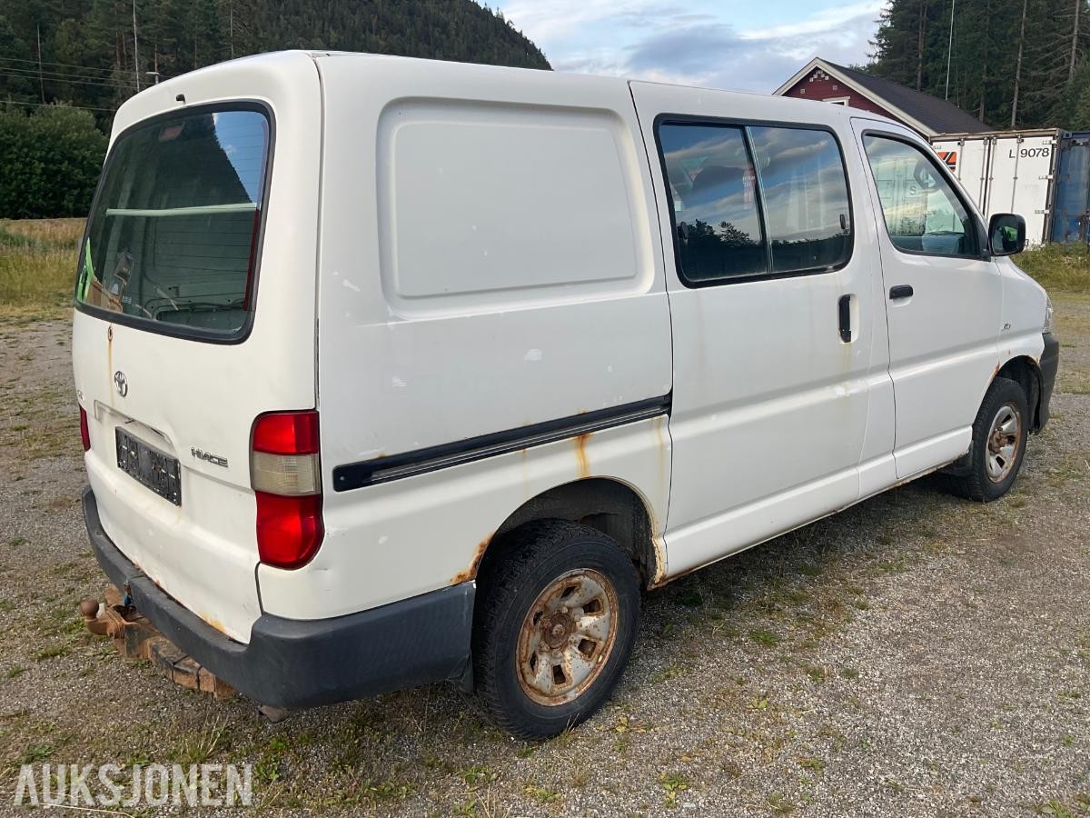 2007 Toyota HiAce 4 WD 117 hk D4d 245542km