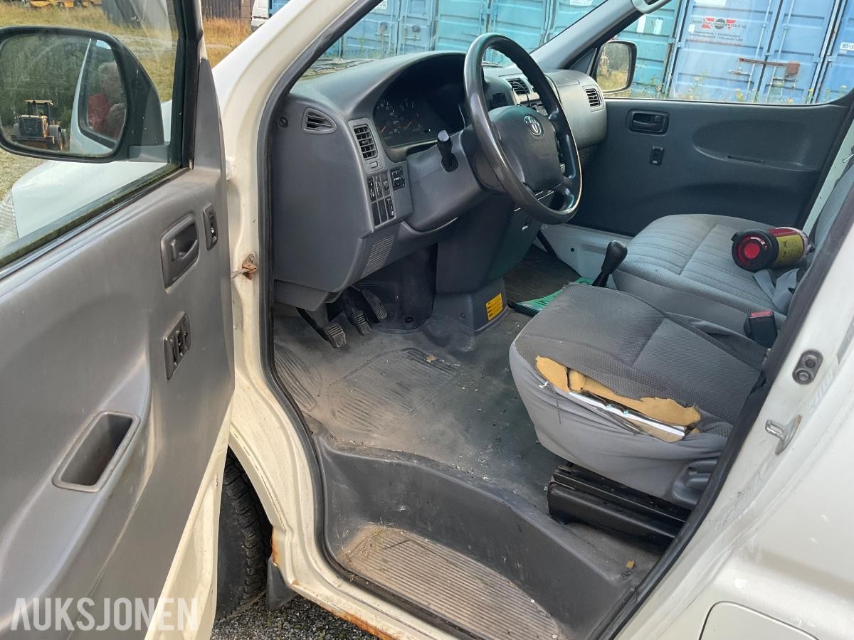 2007 Toyota HiAce 4 WD 117 hk D4d 245542km