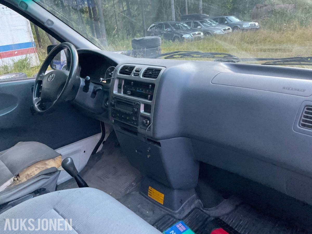 2007 Toyota HiAce 4 WD 117 hk D4d 245542km