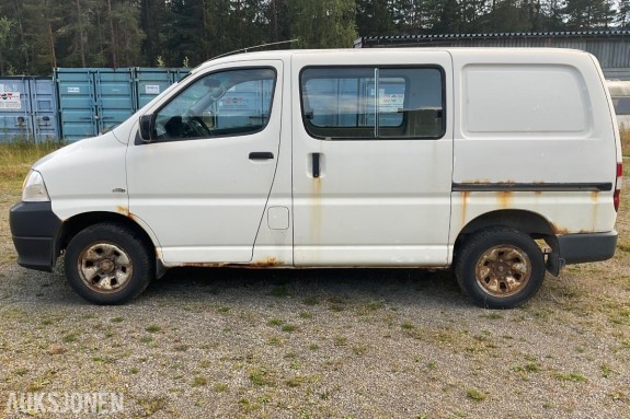 2007 Toyota HiAce 4 WD 117 hk D4d 245542km