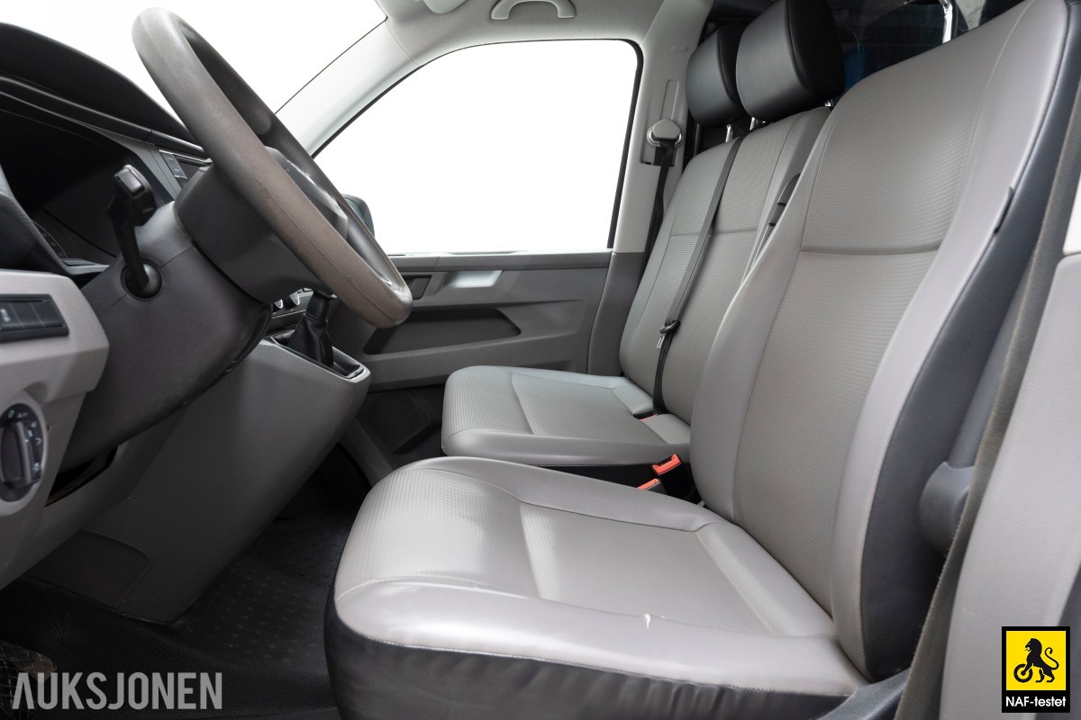 2020 VOLKSWAGEN TRANSPORTER 2,0 TDI 150HK LANG 4MOTION HENGERFESTE VARMER INNREDNING