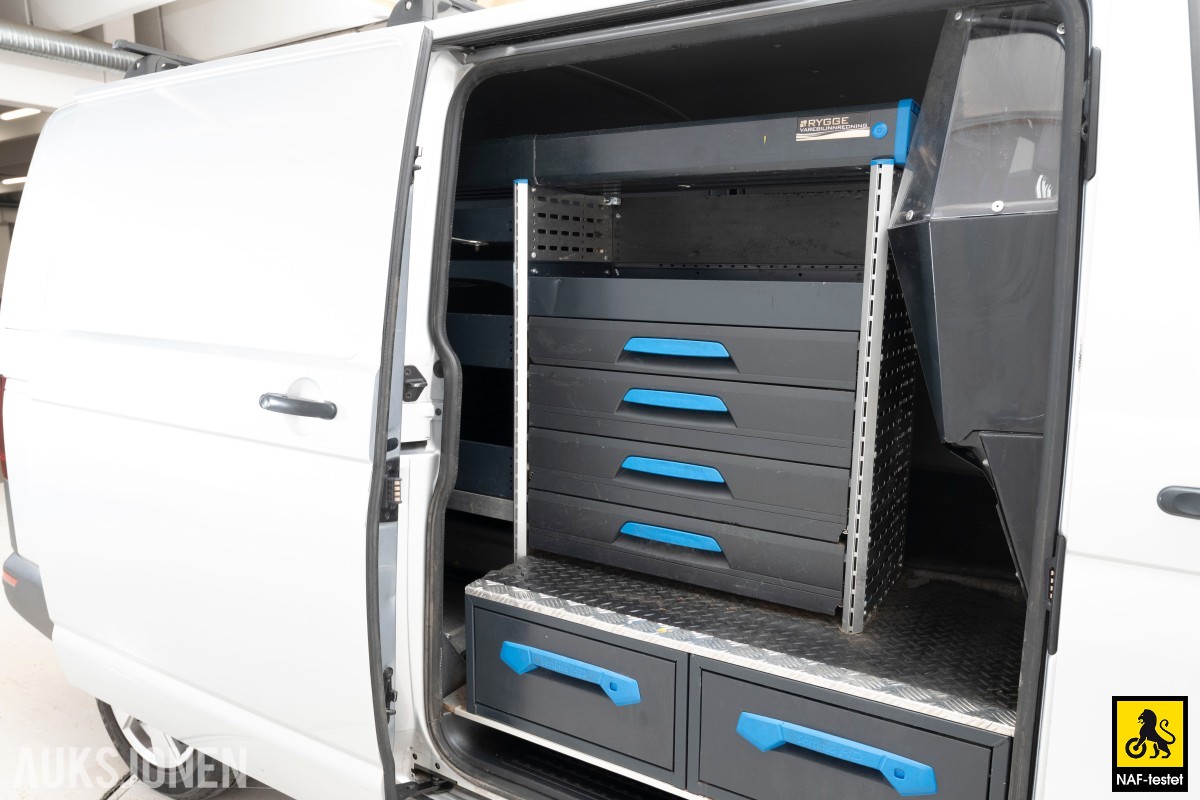2020 VOLKSWAGEN TRANSPORTER 2,0 TDI 150HK LANG 4MOTION HENGERFESTE VARMER INNREDNING