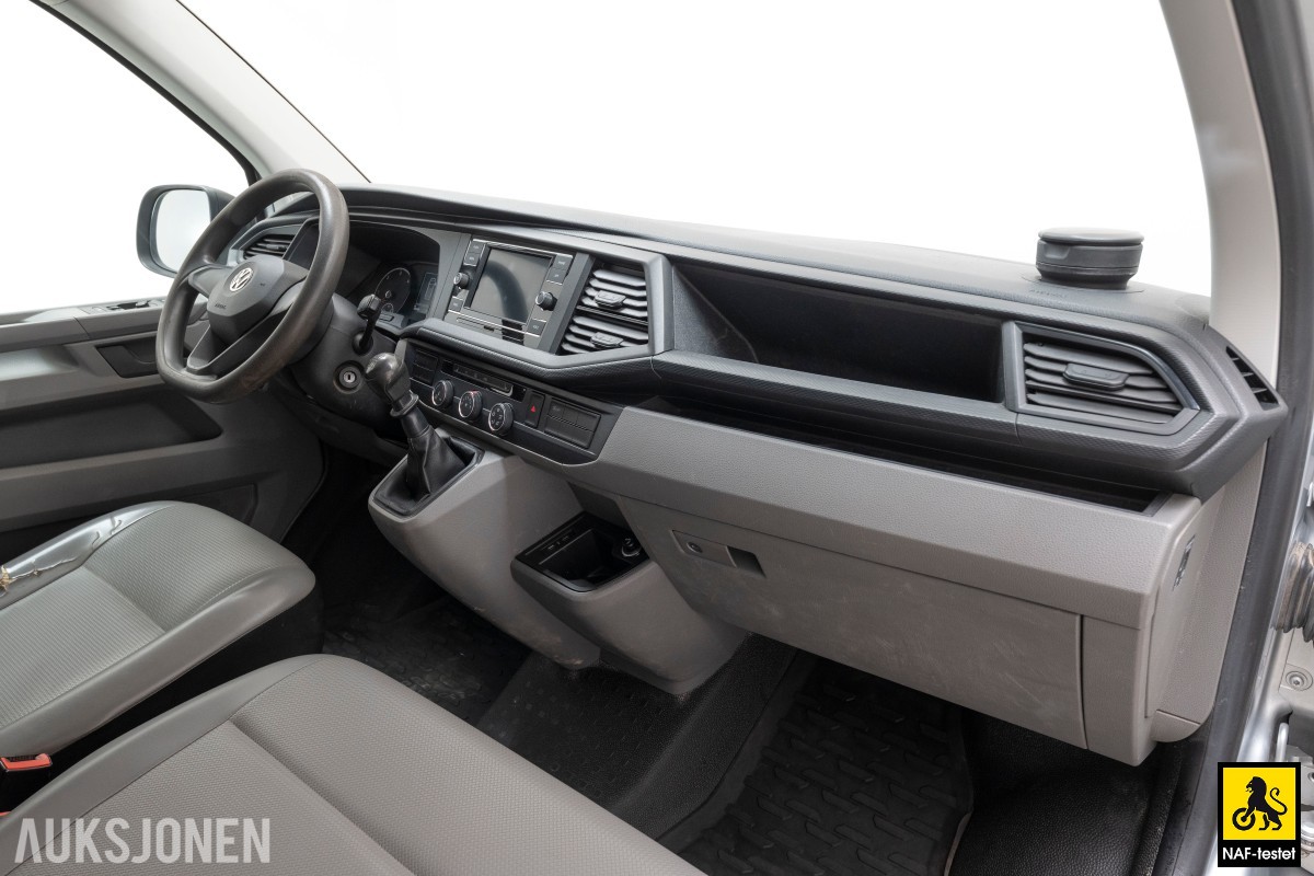 2020 VOLKSWAGEN TRANSPORTER 2,0 TDI 150HK LANG 4MOTION HENGERFESTE VARMER INNREDNING